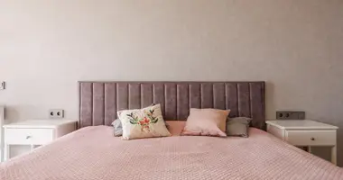 Wohnung 2 zimmer in Sankt Petersburg, Russland