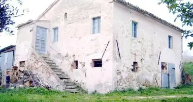 Casa 8 habitaciones en Terni, Italia