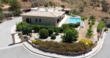 4 bedroom apartment in Episkopi, Cyprus