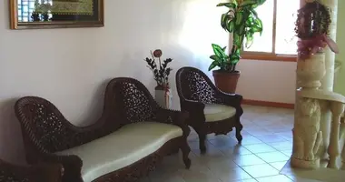 5 bedroom house in Alethriko, Cyprus