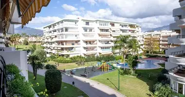 Apartamento 2 habitaciones en San Pedro Alcantara, Španjolska