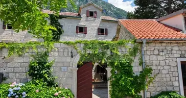 Villa 6 bedrooms in Dobrota, Montenegro