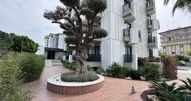 3 bedroom apartment in Mahmutlar, Turkey