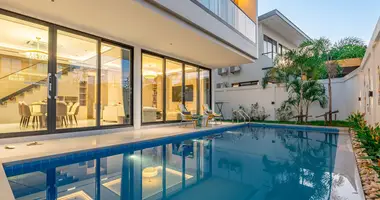 4 bedroom house in Pattaya City, Thailand