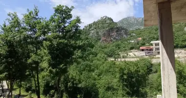 Участок земли в Дабезичи, Черногория
