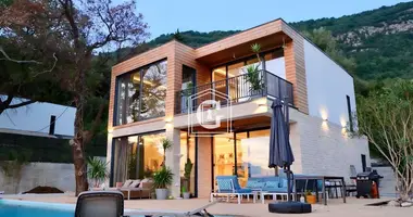 Дом 4 комнаты в Кавач, Черногория