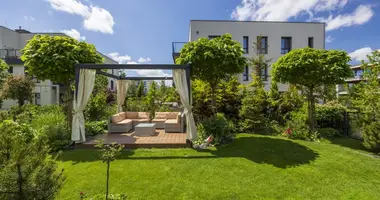 Appartement 4 chambres dans Varsovie, Pologne