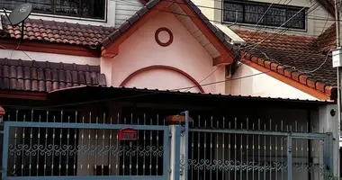 Maison 2 chambres dans Huai Yai, Thaïlande