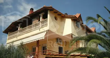 Apartment 6 bedrooms in Nea Flogita, Greece