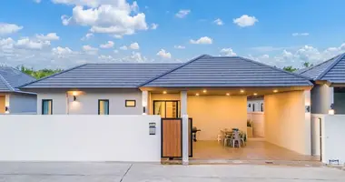 Haus 4 Schlafzimmer in Huai Yai, Thailand