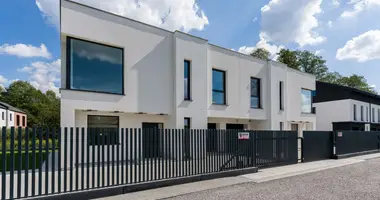 5 room house in Warsaw, Poland