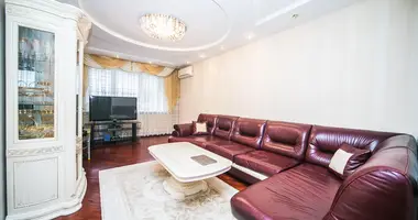 Квартира 3 комнаты в Минск, Беларусь