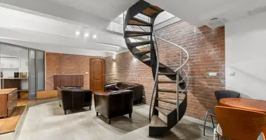 Квартира в Варшава, Польша