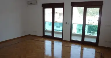 Wohnung 2 Schlafzimmer in Budva, Montenegro