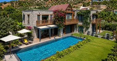 Villa 5 bedrooms in Peksimet, Turkey
