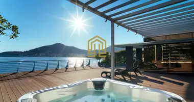 Пентхаус 2 комнаты в Будва, Черногория