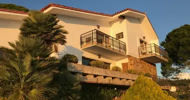 Villa en Lloret de Mar, Španjolska