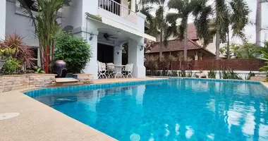 4 bedroom house in Huai Yai, Thailand
