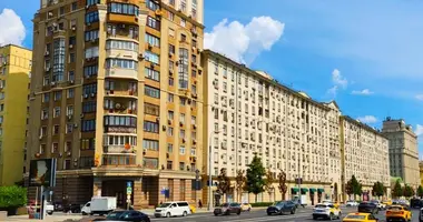 Pomieszczenie biurowe 692 m² w Moskwa, Rosja