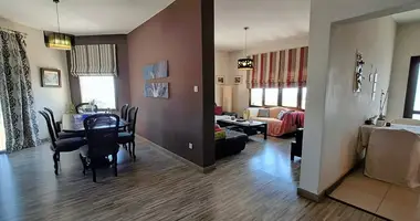 Apartamento 4 habitaciones en Limasol, Chipre