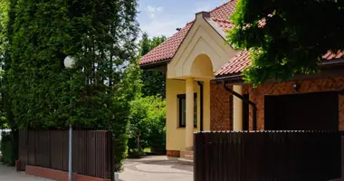 3 bedroom house in Warsaw, Poland