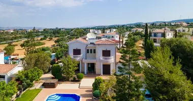 Квартира 4 комнаты в Куклия, Кипр