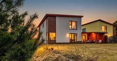 Dom w Rozkazy, Litwa