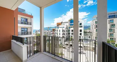 Apartamento 2 habitaciones en Tivat, Montenegro