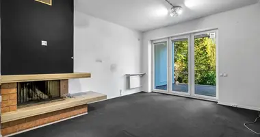 Дом в Мазовецкое воеводство, Польша