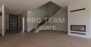 Villa 6 bedrooms in Muratpasa, Turkey