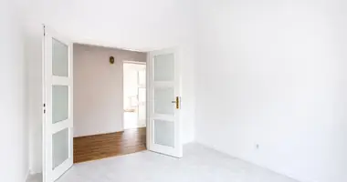 Wohnung 6 zimmer in Warschau, Polen
