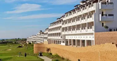 2 bedroom apartment in Estepona, Spain