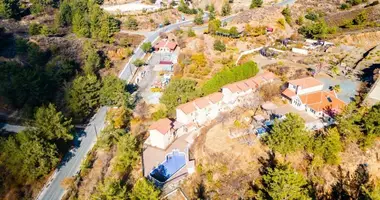 Инвестиционная 403 м² в Като Платрес, Кипр