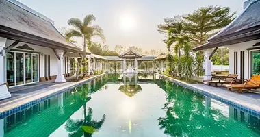 Villa 4 bedrooms in Takua Pa, Thailand