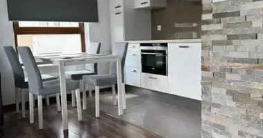 Квартира 3 комнаты в Варшава, Польша