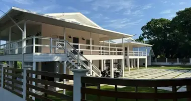 3 bedroom house in Utila, Honduras