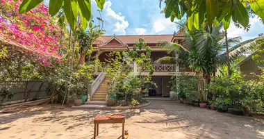 Дом 5 комнат в Krous, Камбоджа