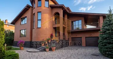 Casa en Kliejniki, Belarús