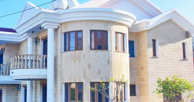 Mieszkanie 6 pokojów w Jermasoja, Cypr