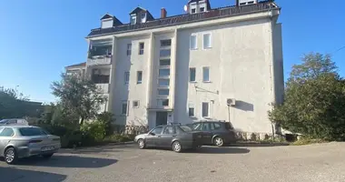Appartement 3 chambres dans Burtaisi, Monténégro
