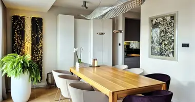 Appartement 4 chambres dans Varsovie, Pologne