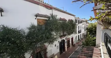 4 bedroom house in Dos Hermanas, Spain