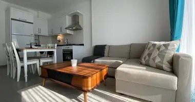 Mieszkanie 2 pokoi w Mahmutlar, Turcja