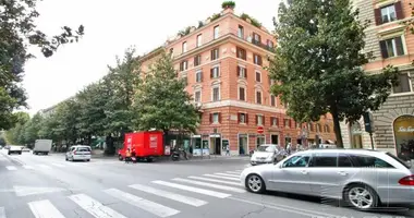 3 habitaciones en Roma, Italia