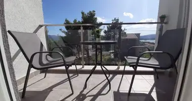 Apartamento 2 habitaciones en Tivat, Montenegro