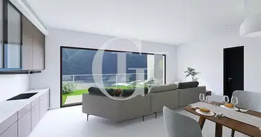 2 bedroom apartment in Nesso, Italy