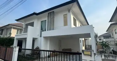 Дом 3 спальни в Huai Yai, Таиланд