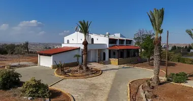 5 bedroom house in Dali, Cyprus