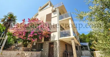Villa in Krasici, Montenegro