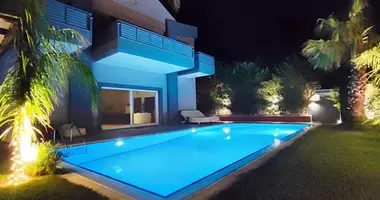 Villa 3 bedrooms in Municipality of Saronikos, Greece